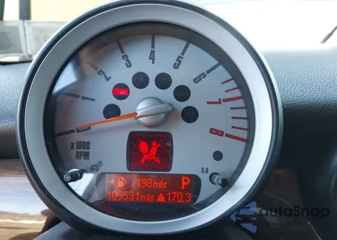 2009 Mini Cooper S z USA, uszkodzony, nr VIN WMWMF73529TW87362